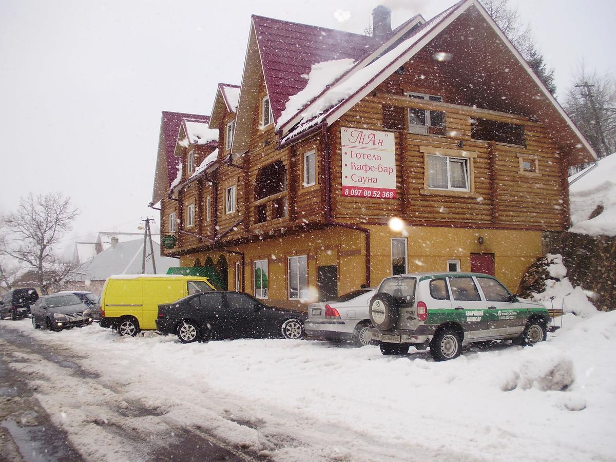 "Lian" Family Hotel & Restaurant Volosyanka  المظهر الخارجي الصورة