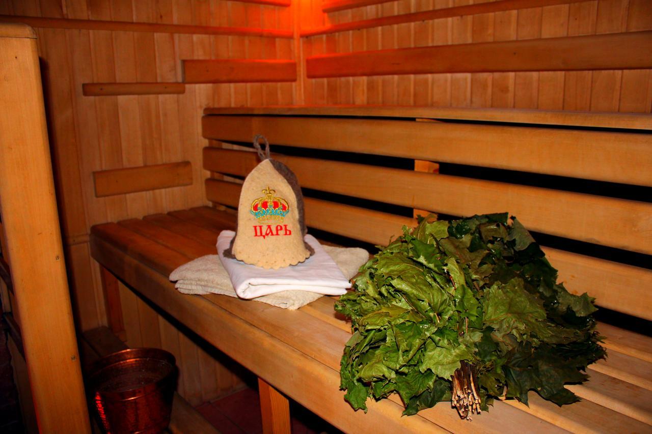 "Lian" Family Hotel & Restaurant Volosyanka  المظهر الخارجي الصورة