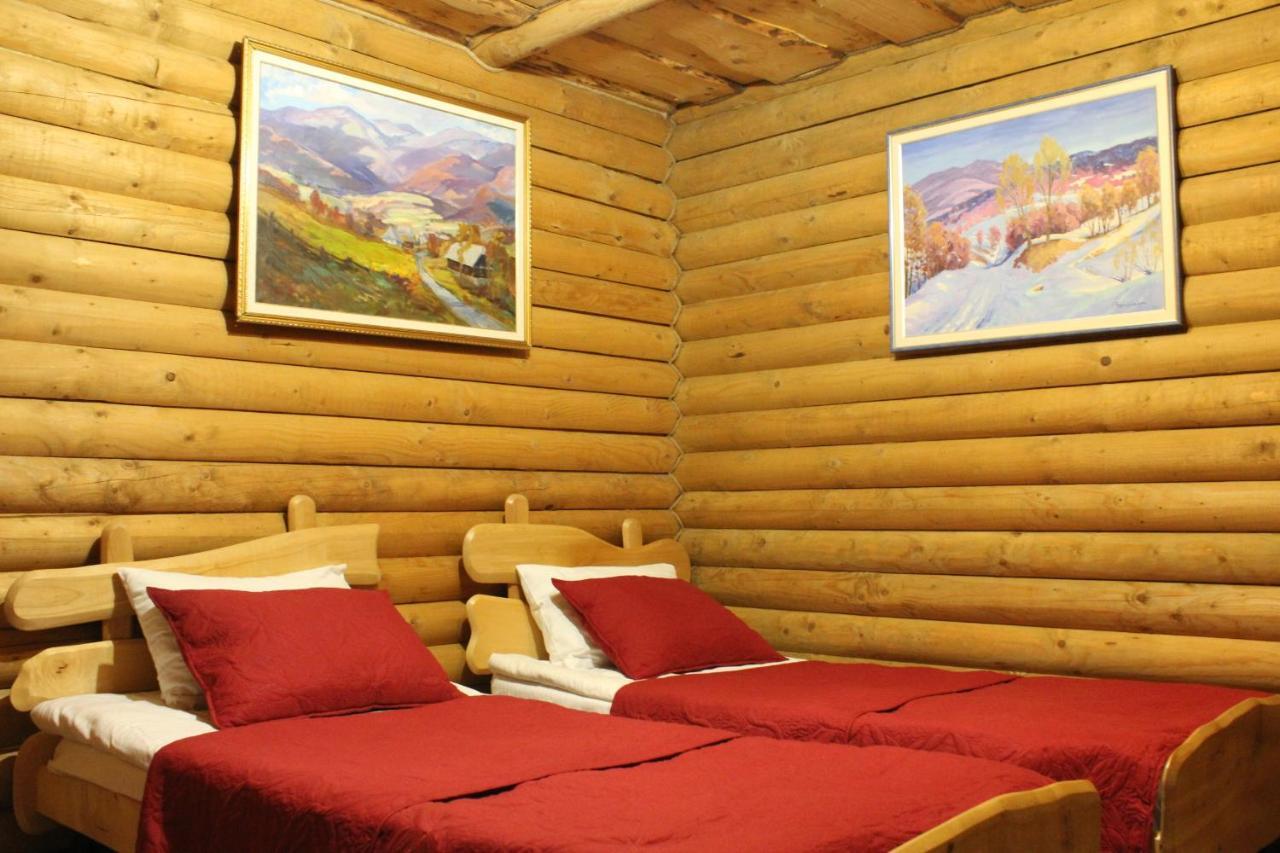 "Lian" Family Hotel & Restaurant Volosyanka  المظهر الخارجي الصورة